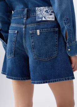 Shorts in denim