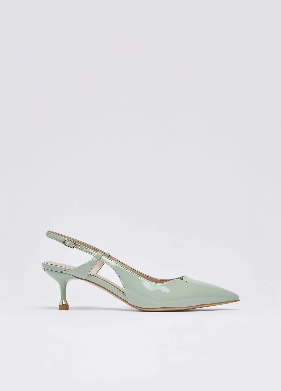 Slingback in vernice