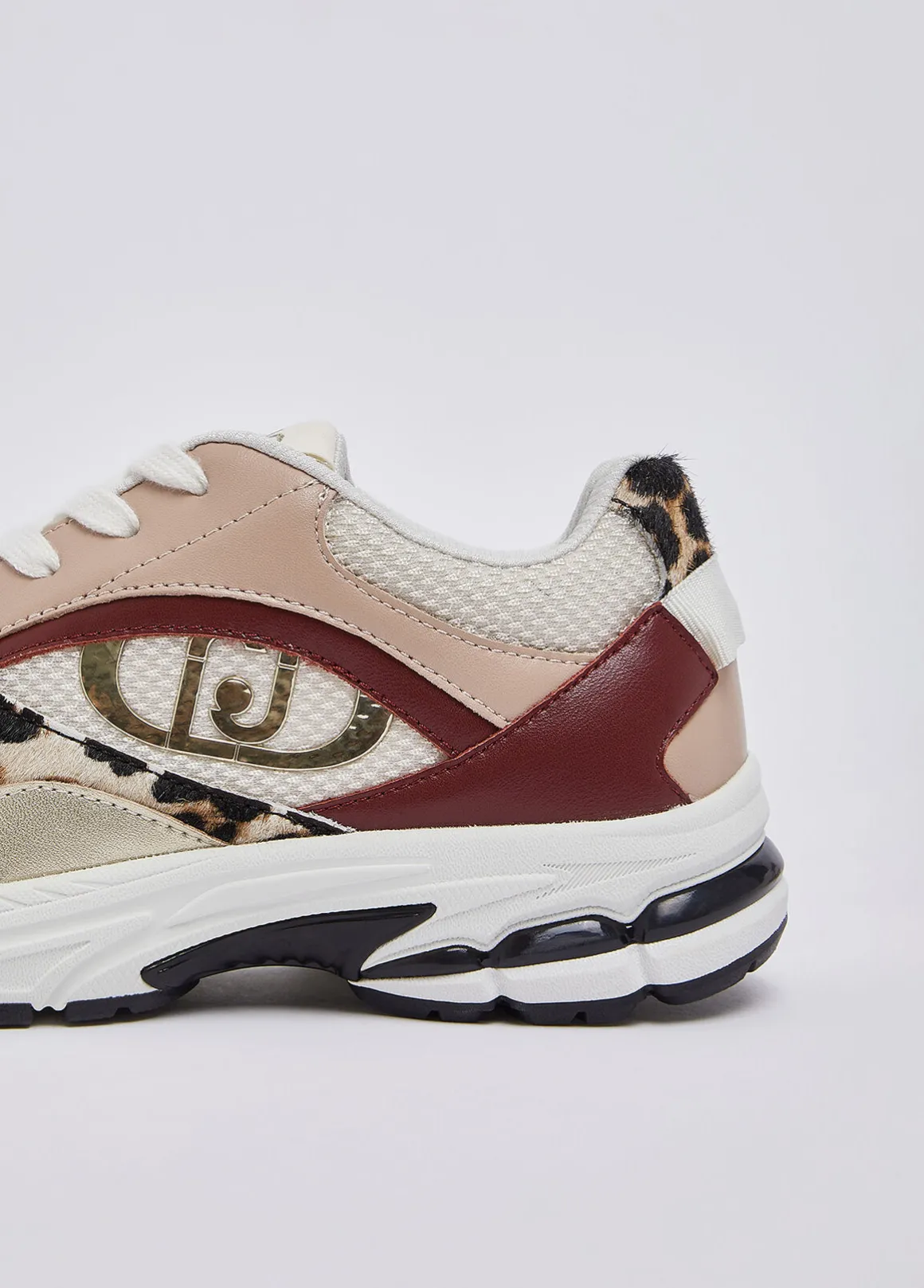 Sneakers con dettagli in cavallino
