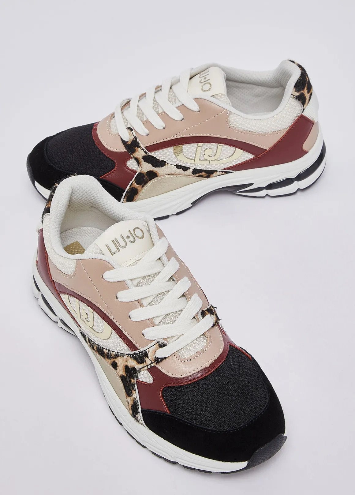 Sneakers con dettagli in cavallino