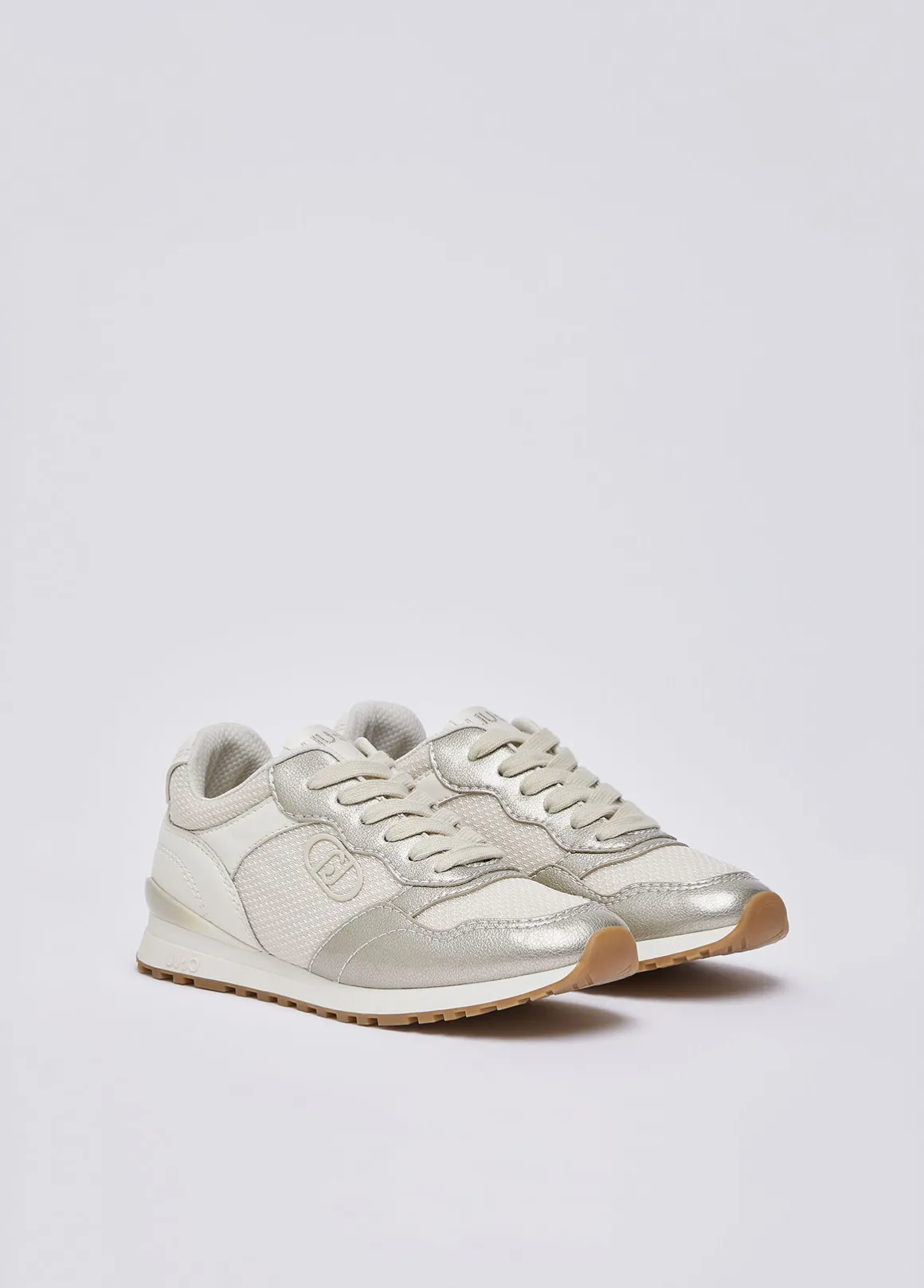Sneakers con dettagli in mesh