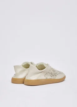 Sneakers con ricamo macramè