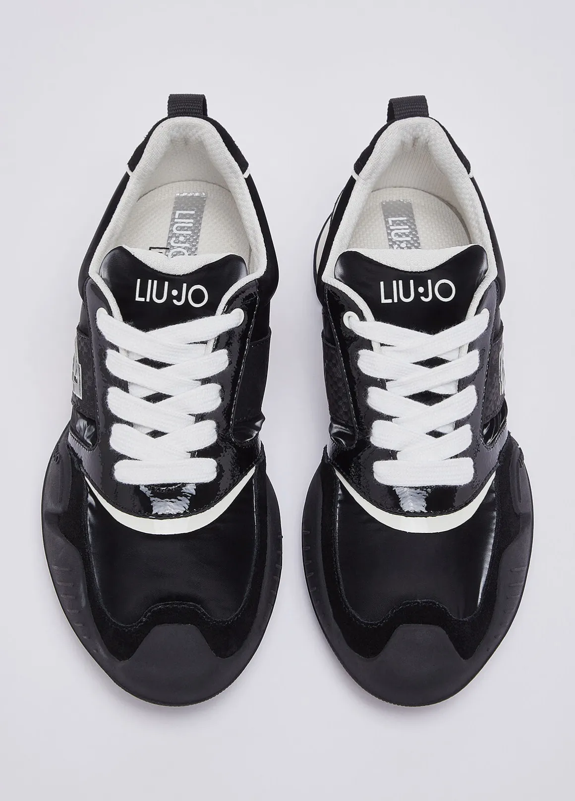 Sneakers in nylon e vernice