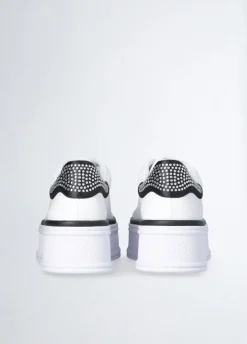 Sneakers in pelle con strass