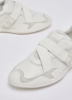 Sneakers in pelle con velcro