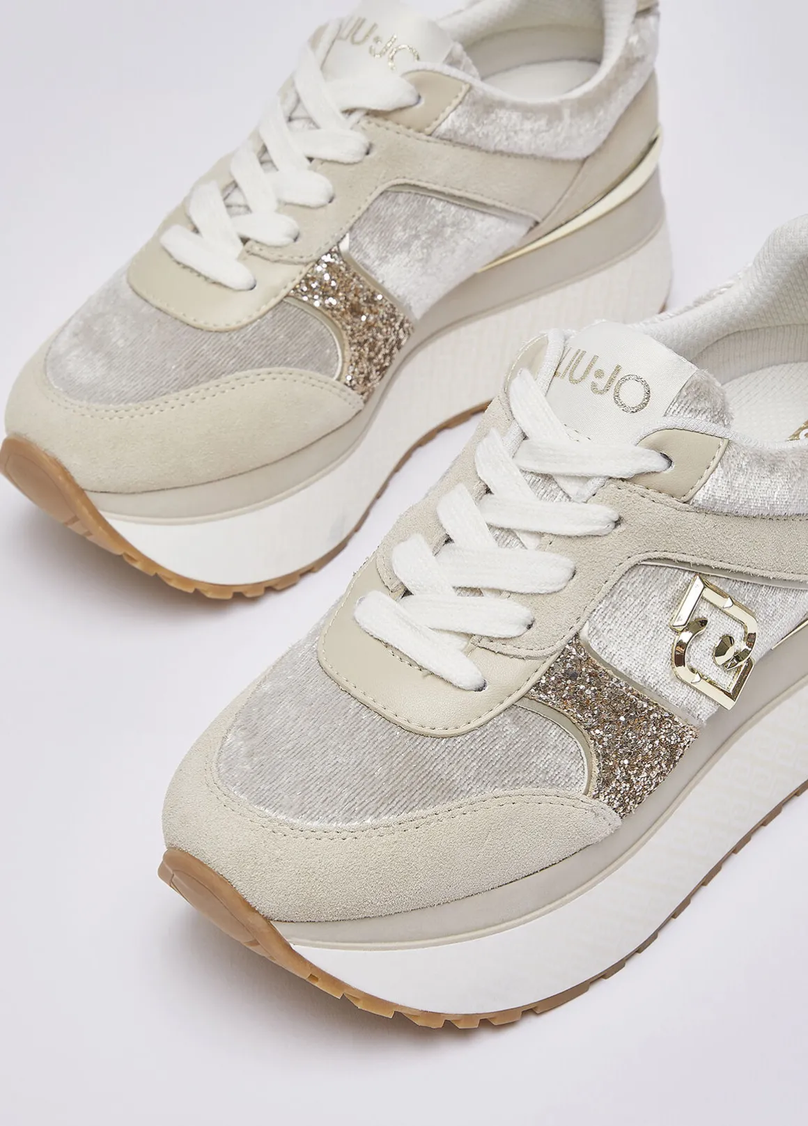 Sneakers super platform effetto velluto