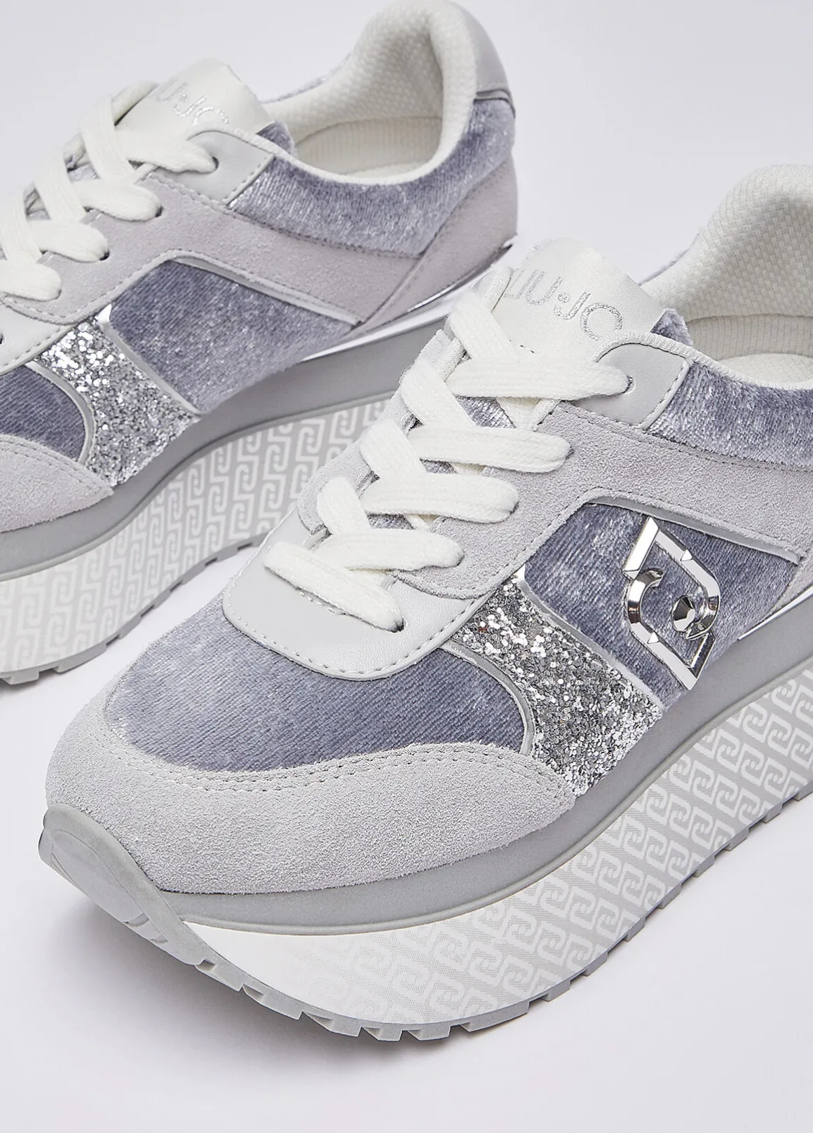 Sneakers super platform effetto velluto
