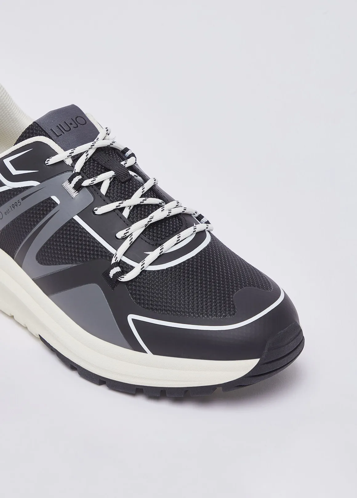 Sneakers urban trekking