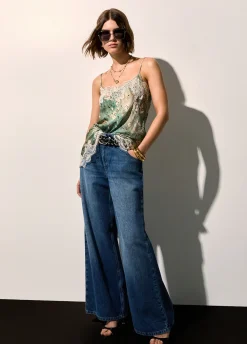 Top in raso stampato con pizzo