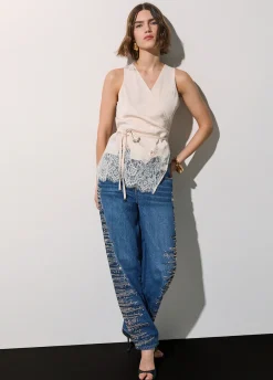 Top jacquard con dettagli in pizzo