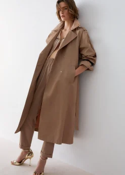 Trench lungo con cintura