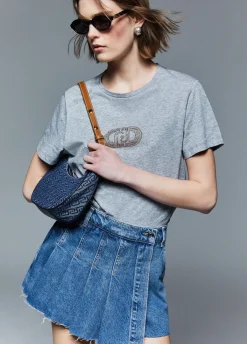 T-shirt con applicazioni