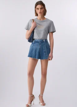 T-shirt con applicazioni