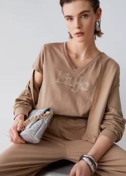 T-shirt con scollo a V