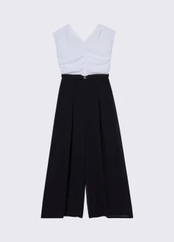 Tuta elegante con cintura