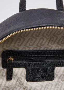 Zaino medio con charm